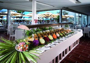 Food court