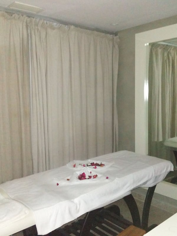 Turkish bath, body treatments, hydrotherapy, hot stone massages