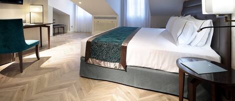 Minibar, in-room safe, desk, soundproofing