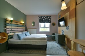 Double Room | Hypo-allergenic bedding, desk, blackout drapes, soundproofing