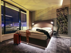 Junior Suite, 1 Double Bed | 1 bedroom, hypo-allergenic bedding, minibar, in-room safe