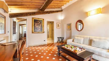 Suite, Balcony (Private) | Premium bedding, down comforters, pillowtop beds, minibar