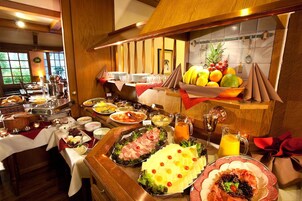 Café da manhã com buffet todos os dias mediante uma taxa