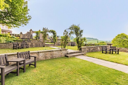 Wood Hall Hotel and Spa