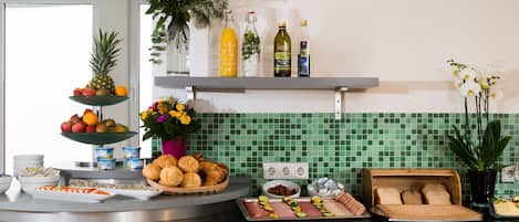 Daily buffet breakfast (EUR 17 per person)