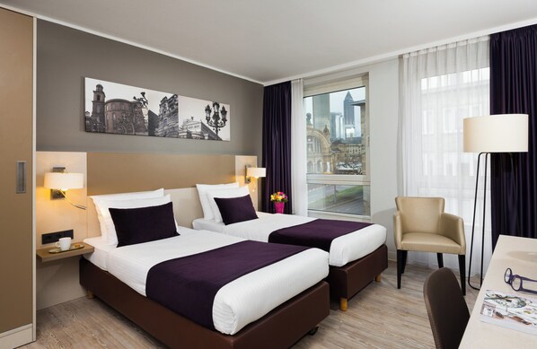 Comfort Room | In-room safe, desk, soundproofing, free cribs/infant beds - Leonardo Hotel Frankfurt City Center (Frankfurt)