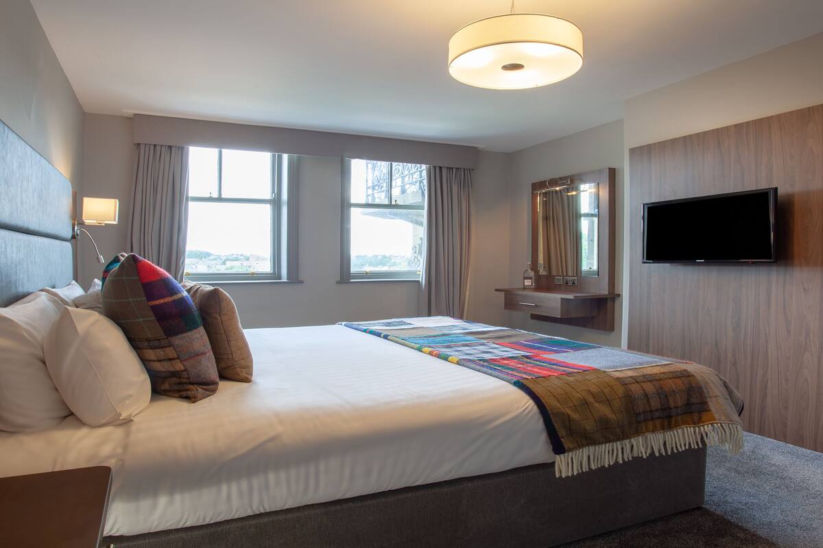 1 bedroom, iron/ironing board, WiFi (free), bed sheets