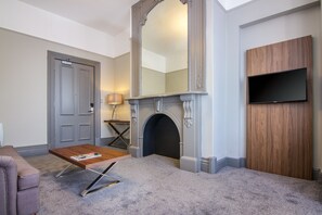 King Room With Balcony