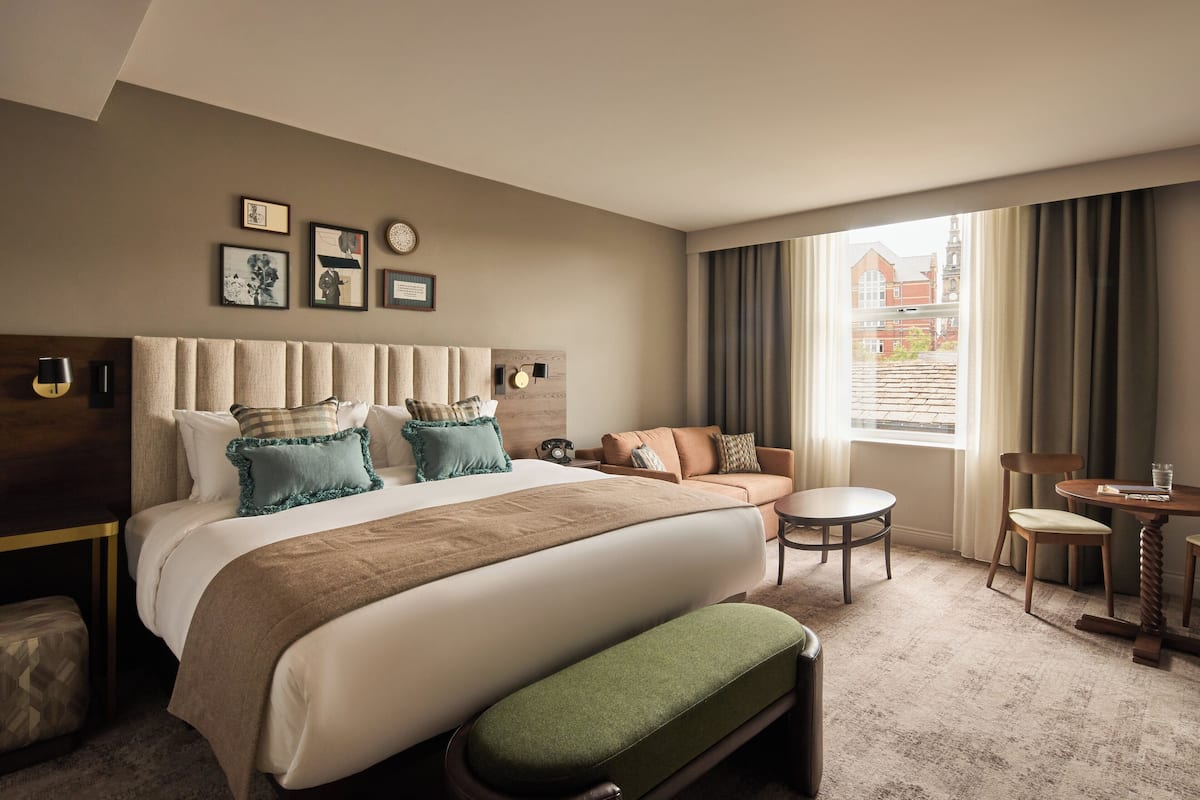 Suite, 1 King Bed