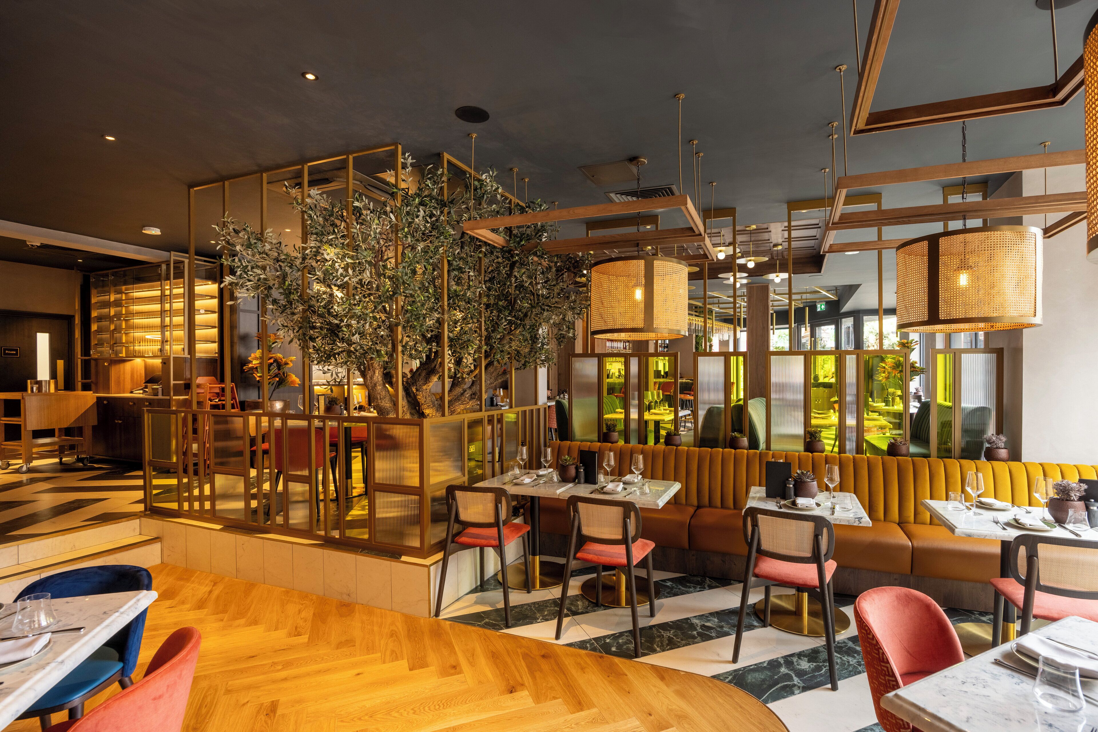 Daily to-go breakfast (GBP 15.95 per person)