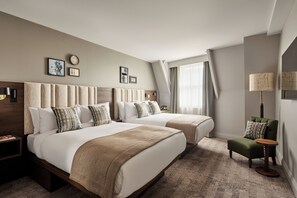 Premium bedding, desk, laptop workspace, iron/ironing board - Hotel Indigo Leeds by IHG (Leeds)