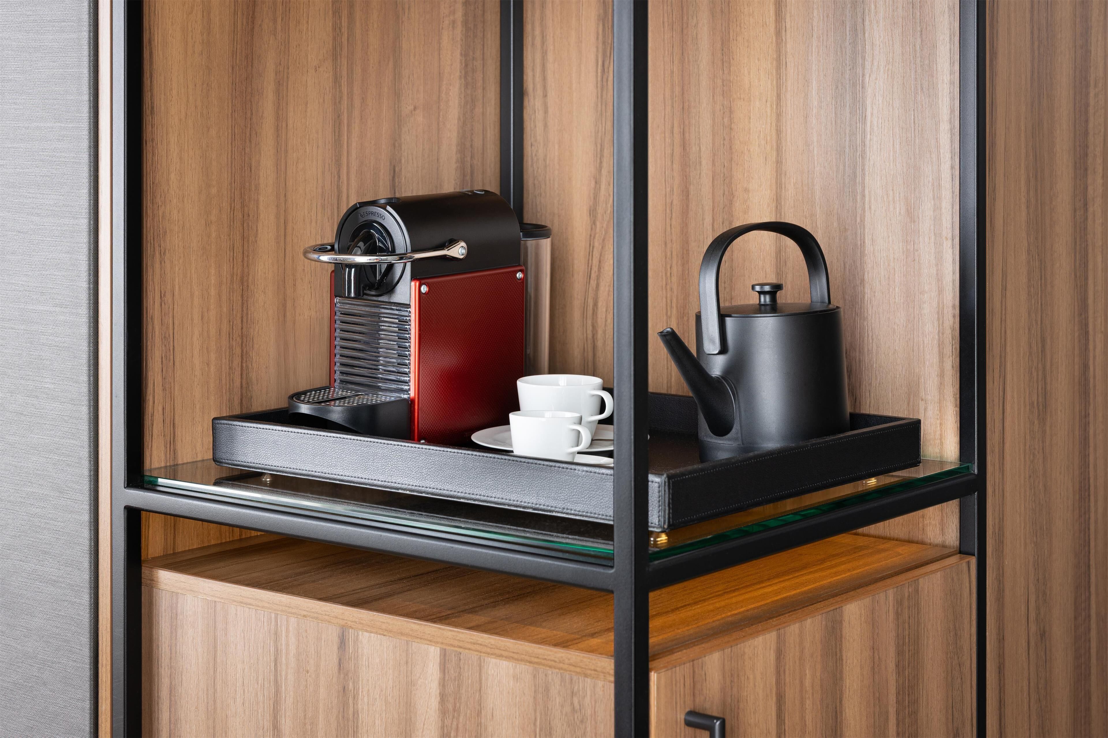 1 bedroom, minibar, desk, blackout curtains