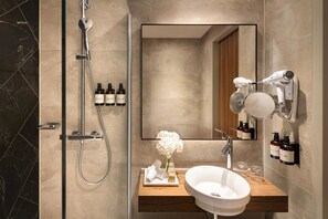 Eco-friendly toiletries, hair dryer - NH Collection Amsterdam Flower Market (Amsterdam)