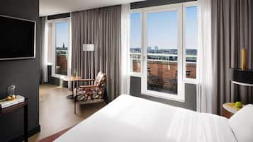 Minibar, desk, blackout drapes, soundproofing