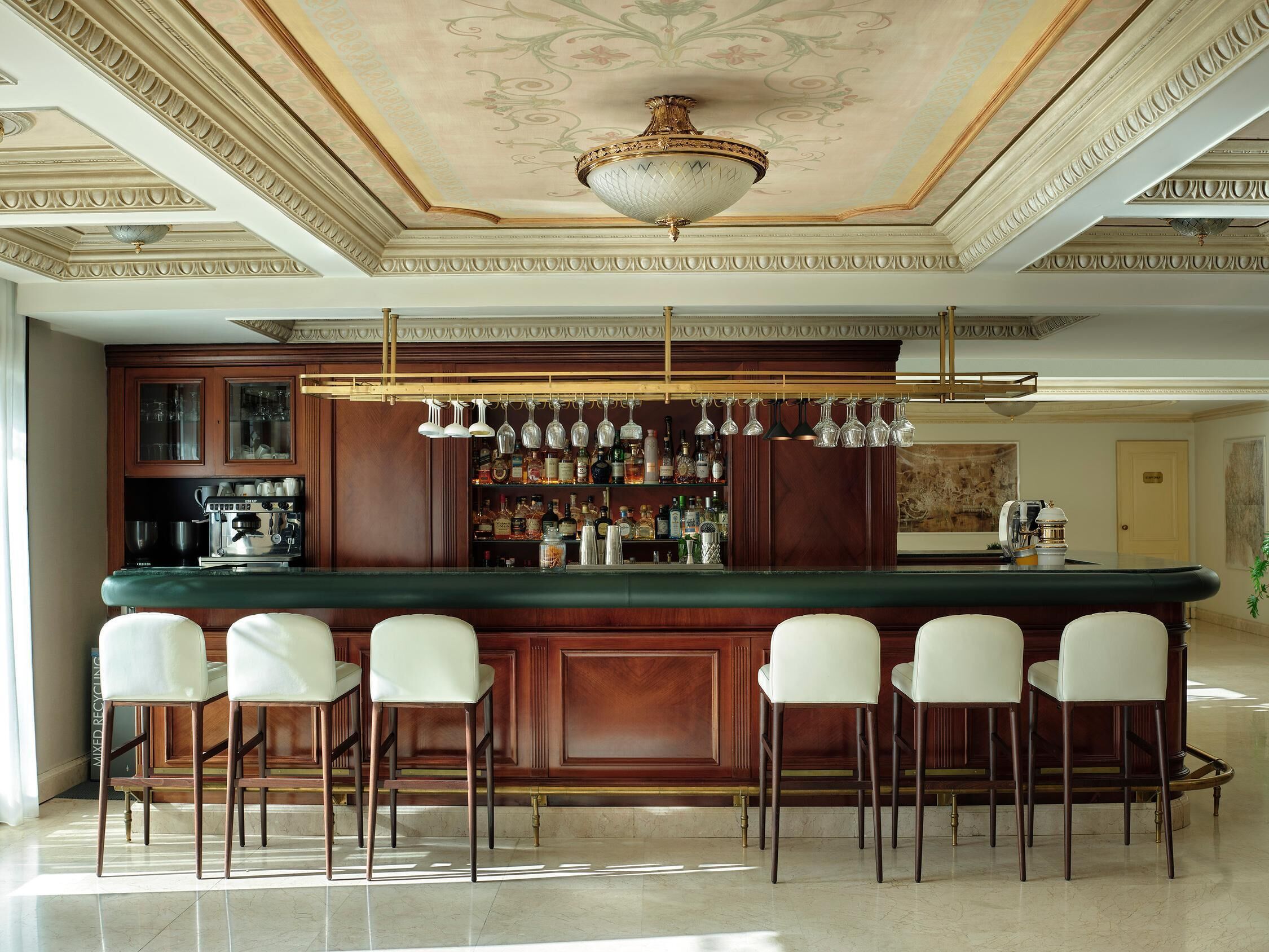 2 bars/lounges, rooftop bar
