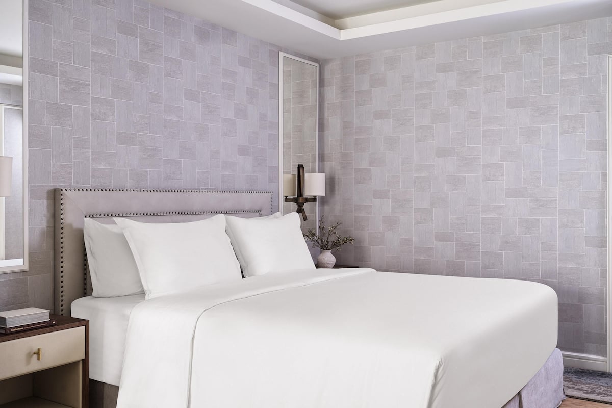 Ropa de cama de alta calidad y minibar