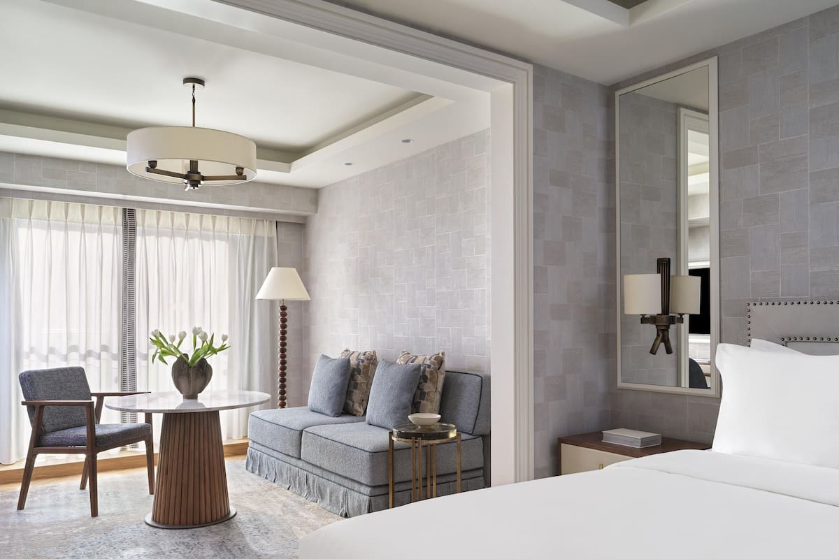 Ropa de cama de alta calidad y minibar