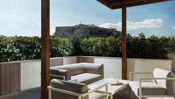 Suite Présidentielle | Literie de qualité supérieure, minibar, coffres-forts dans les chambres