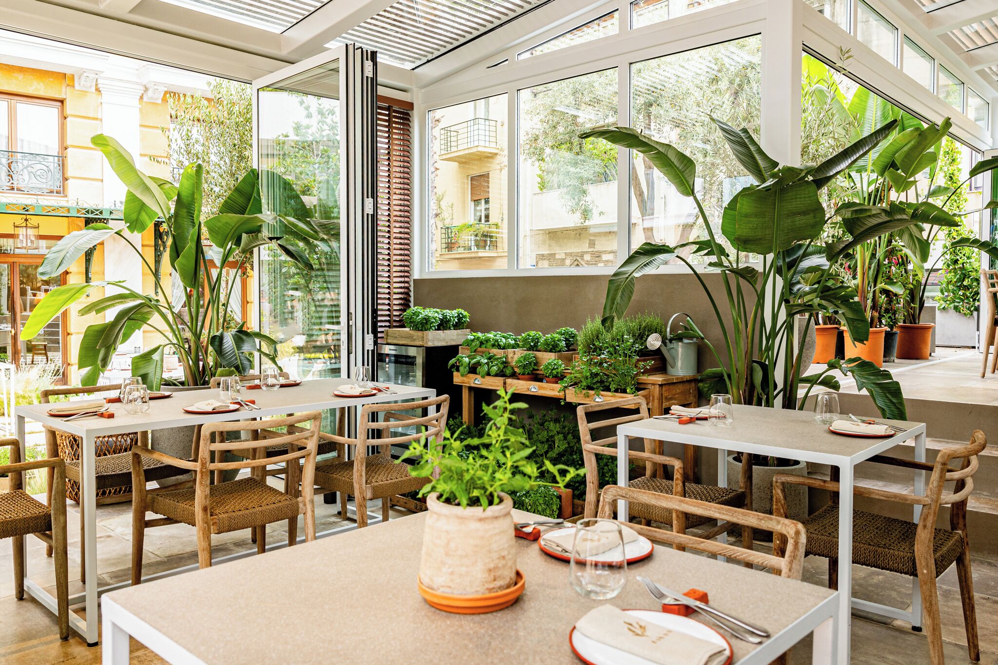 2 restaurants, breakfast, lunch, dinner served; mediterranean cuisine