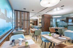 Aperto a colazione, pranzo e cena