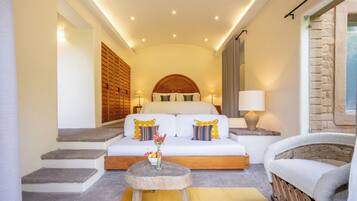 Junior Suite King | Premium bedding, down comforters, Select Comfort beds