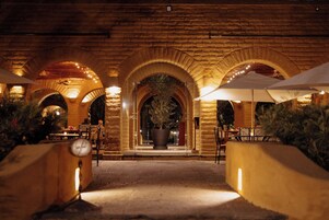 Breakfast, lunch, dinner served; international cuisine, garden views 