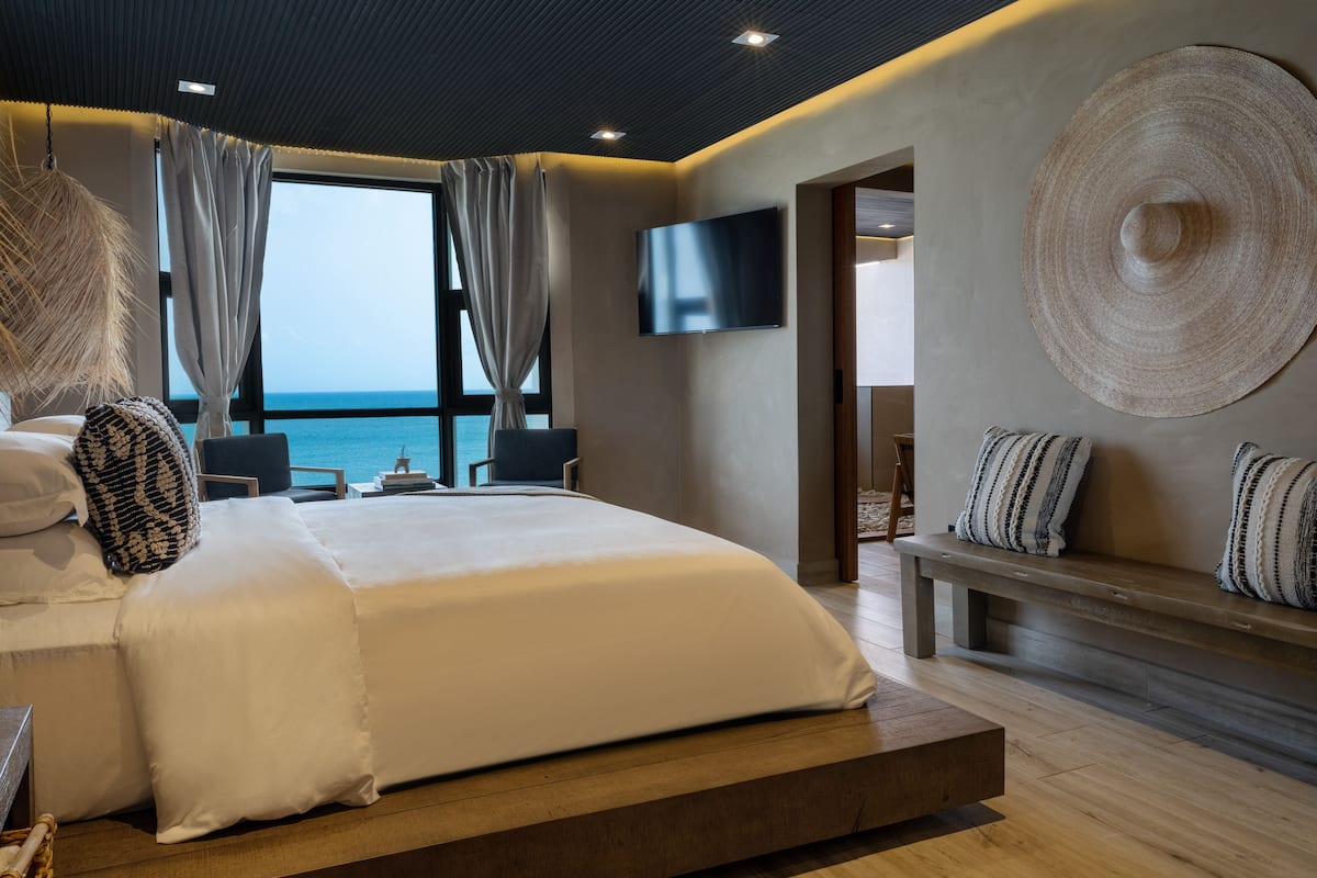 1 bedroom, premium bedding, down duvets, pillow-top beds