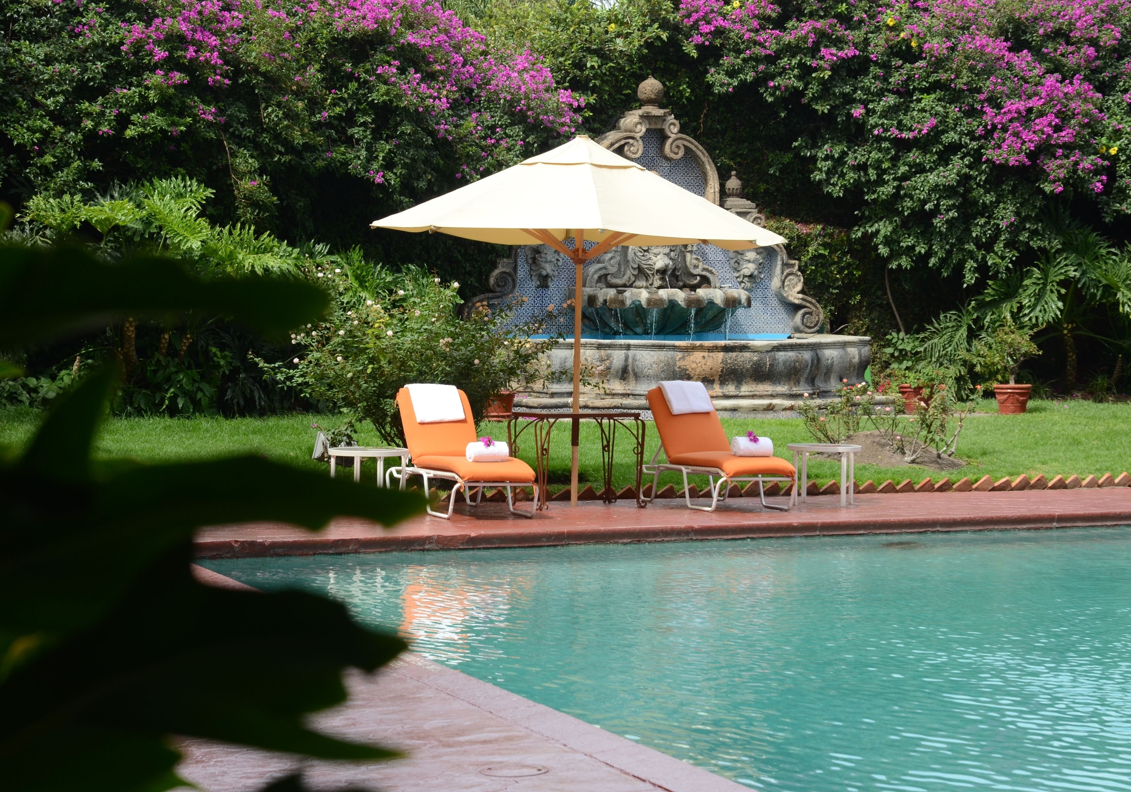 Kolam renang outdoor