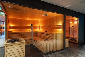 Couples treatment room(s), body treatments, aromatherapy, body wraps