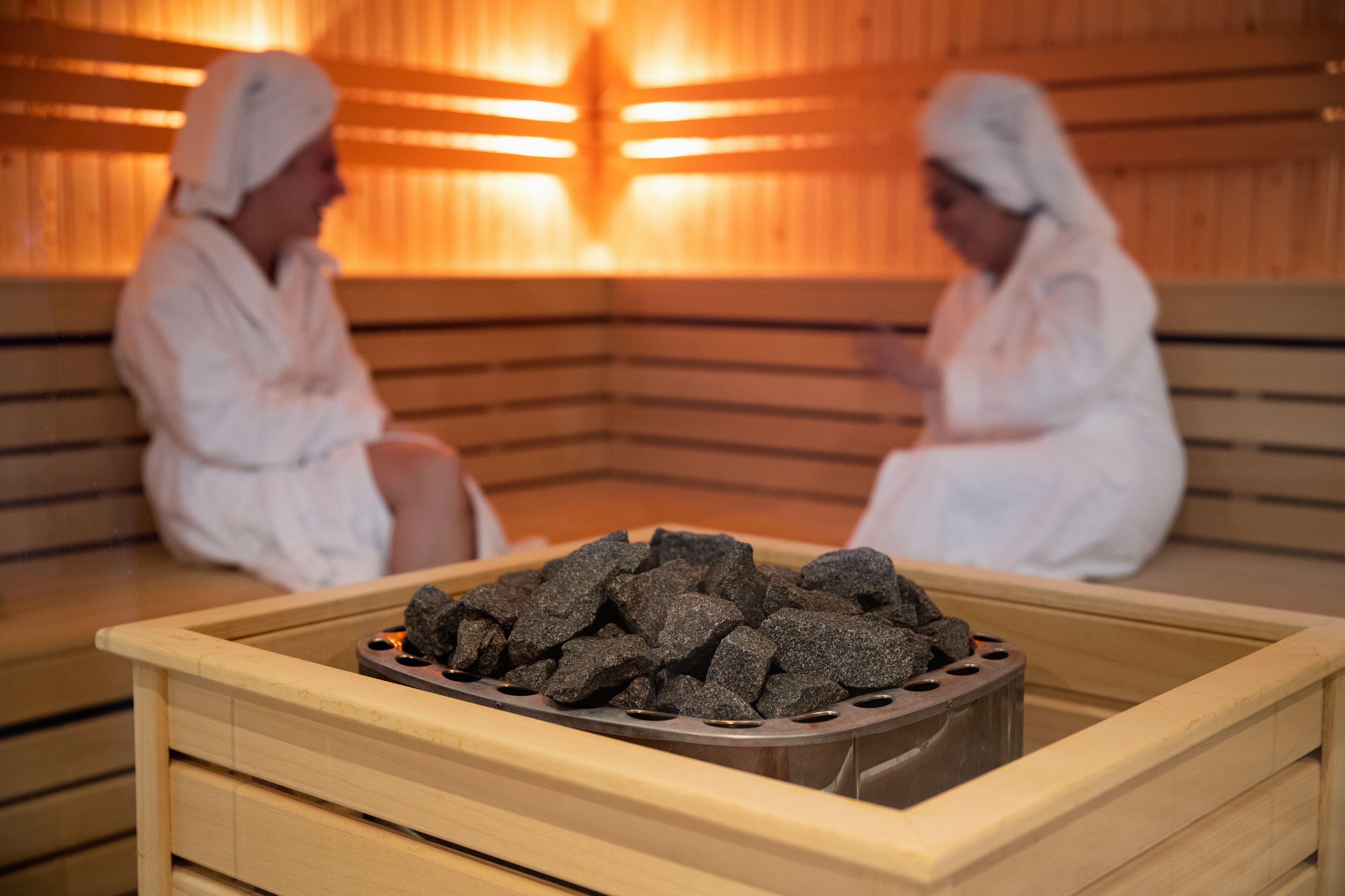 couples treatment room(s), body treatments, aromatherapy, body wraps