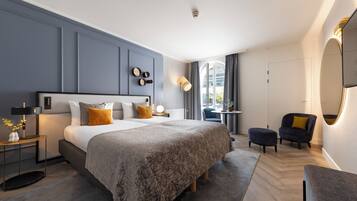 Deluxe Double Room | In-room safe, desk, blackout drapes, soundproofing