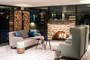 Sala de estar en el lobby