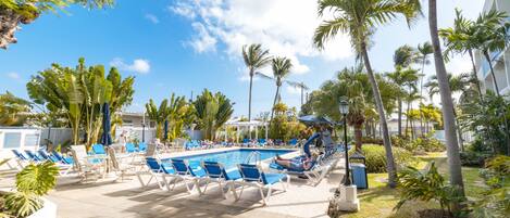 Outdoor pool, pool umbrellas