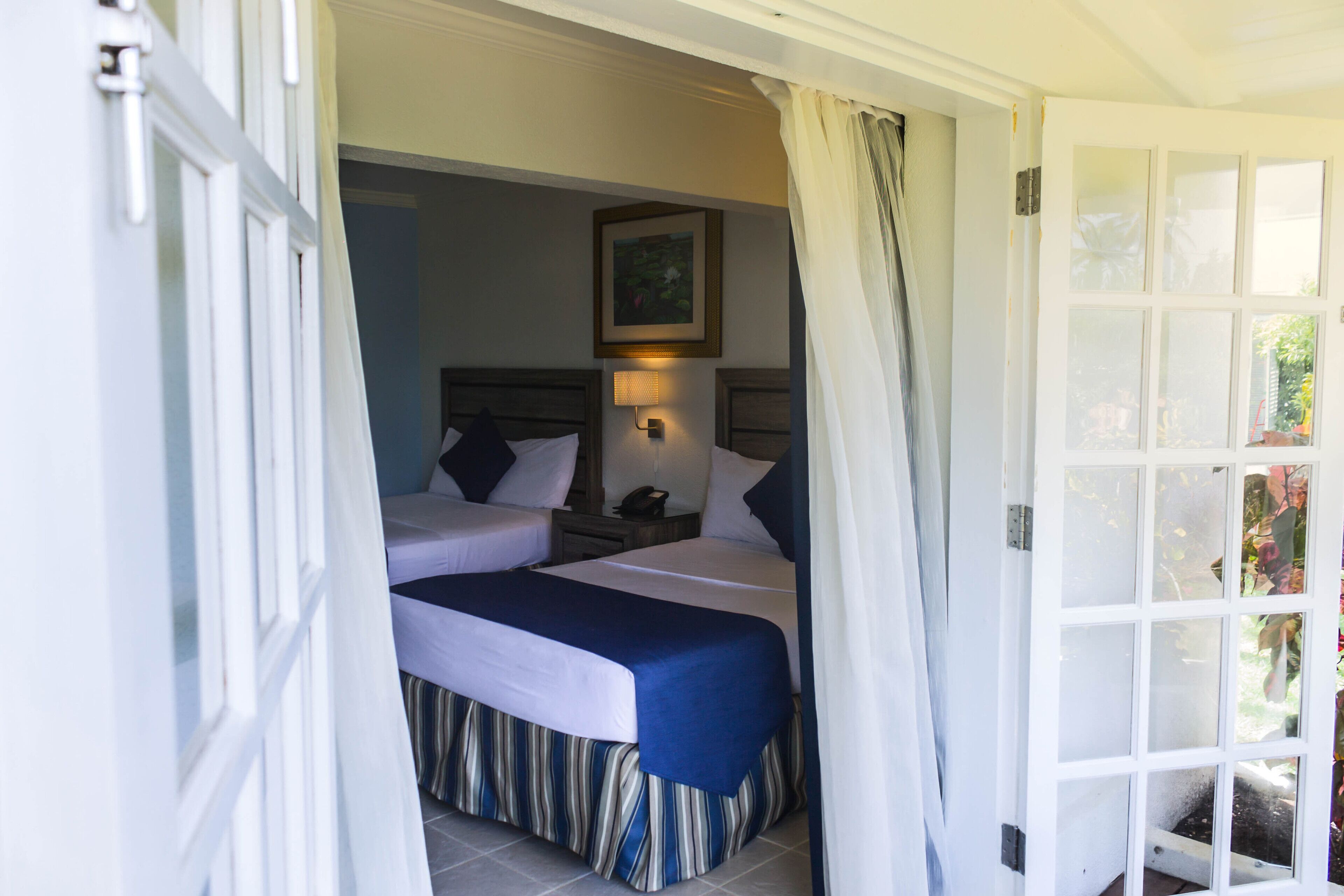 Deluxe Double Room | In-room safe, desk, iron/ironing board, cribs/infant beds