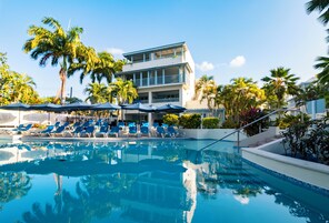 2 outdoor pools, pool umbrellas, sun loungers