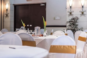 Business center - Savannah Beach Club Hotel (Hastings)