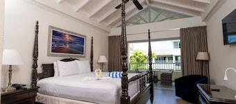 Savannah Beach Club Hotel