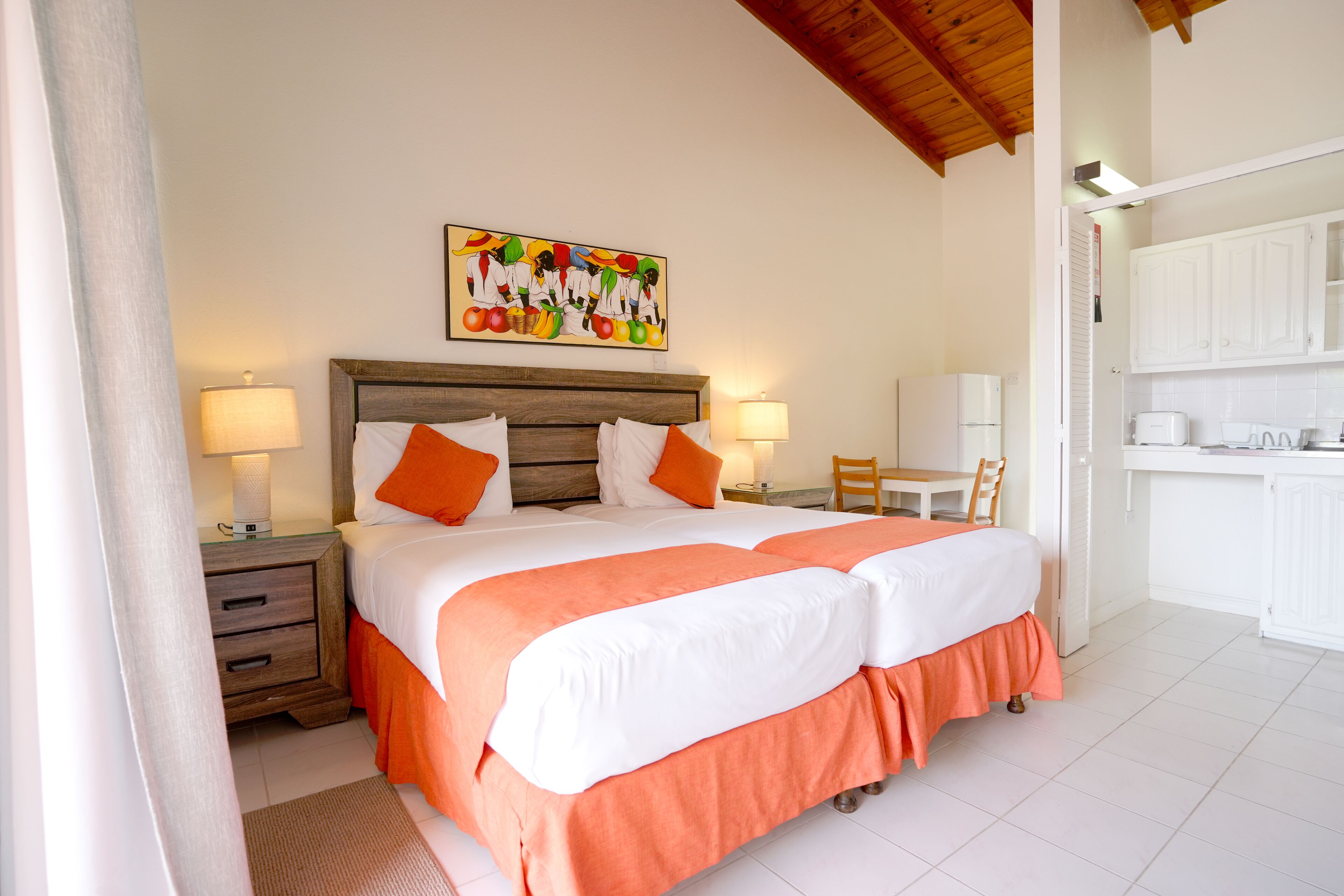 1 quarto, roupas de cama premium, cofres nos quartos, escrivaninha