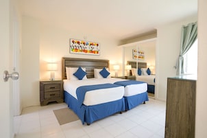 1 bedroom, premium bedding, in-room safe, desk