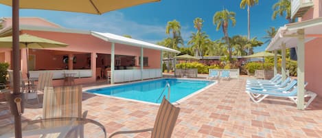 Outdoor pool, pool umbrellas