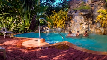 2 outdoor pools