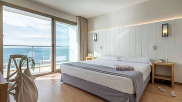 迷你吧、客房內保險箱、書桌、遮光布/窗簾