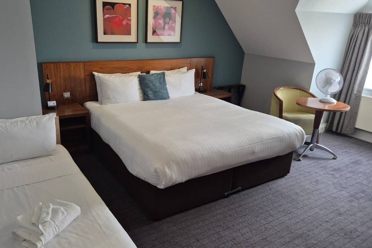Family Room, 1 Double Bed, Non Smoking | Extra beds