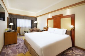 ห้องเอ็กเซกคิวทีฟดับเบิล | ตู้นิรภัยในห้องพัก, โต๊ะทำงาน, ผ้าม่านกันแสง, Wi-Fi ฟรี