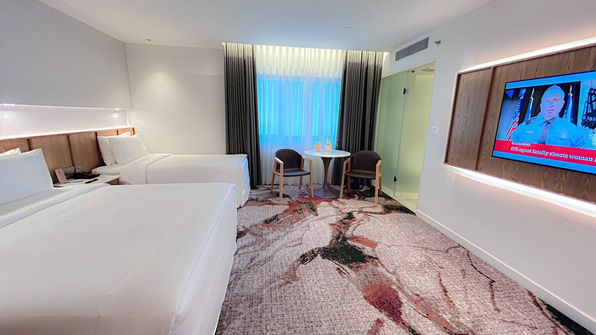 Merdeka Triple | Down comforters, pillowtop beds, minibar, in-room safe
