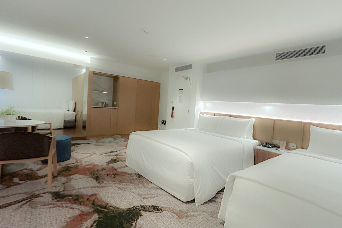 Quadruple Room | Down comforters, pillowtop beds, minibar, in-room safe