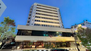 المنشأة من الخارج