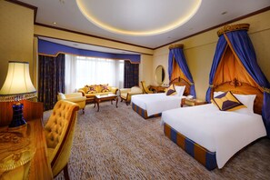 Kamar Royal (Tower) | Seprai premium, busa memori, minibar, dan brankas