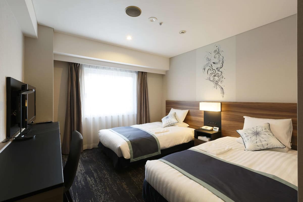 In-room safe, desk, free WiFi, bed sheets