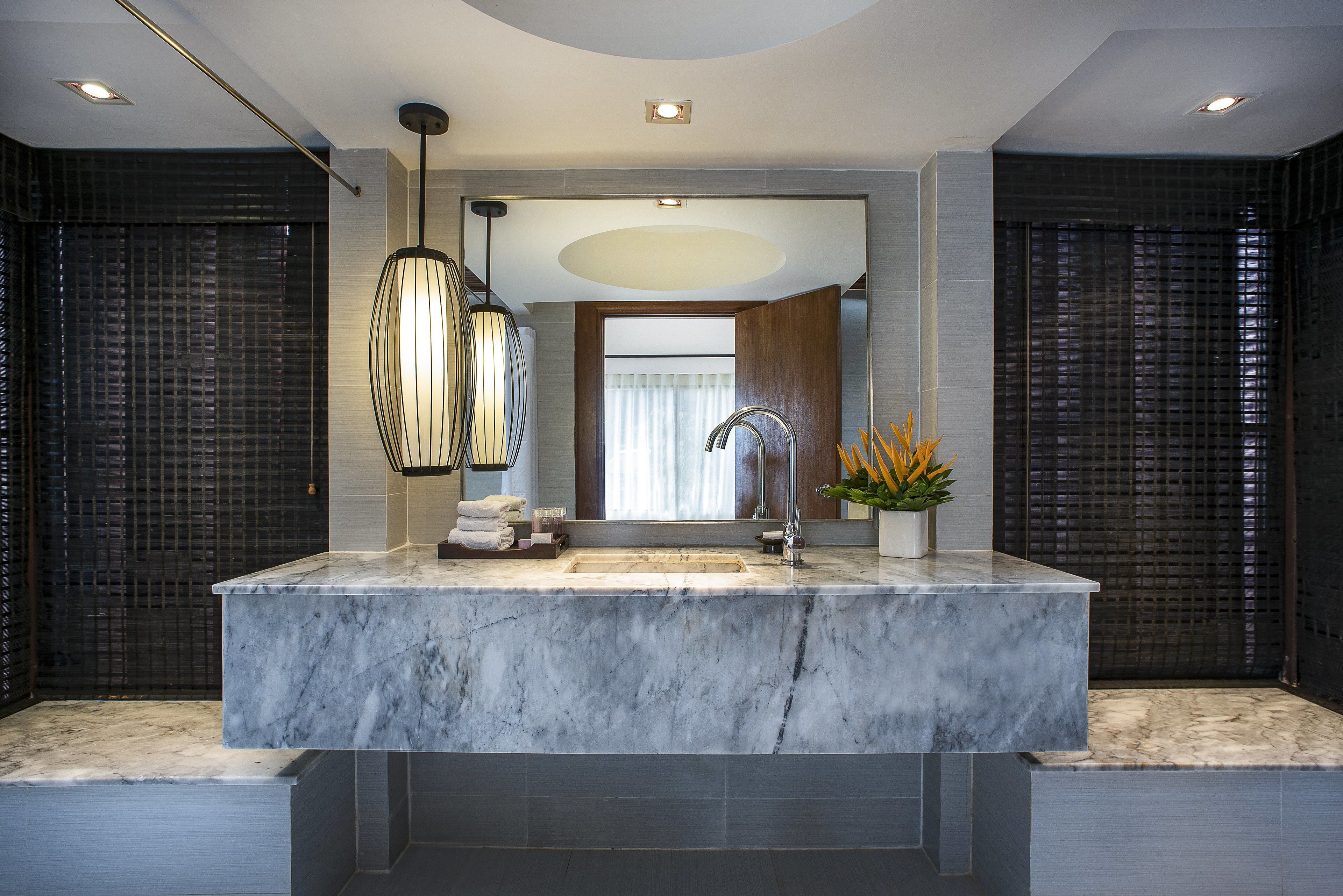 shower, free toiletries, towels